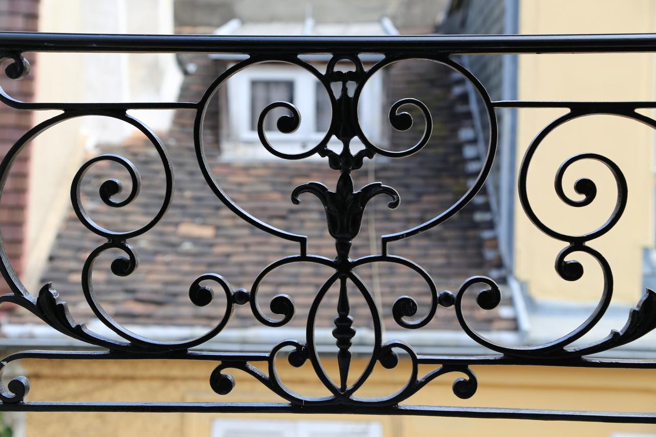Le Clos De L'olivier Bed & Breakfast Parijs